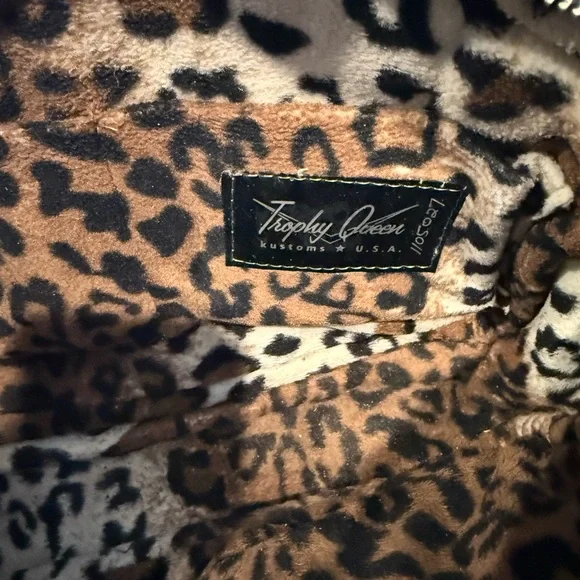 Trophy Queen Mexican Blanket Bag - Picture 5 of 8